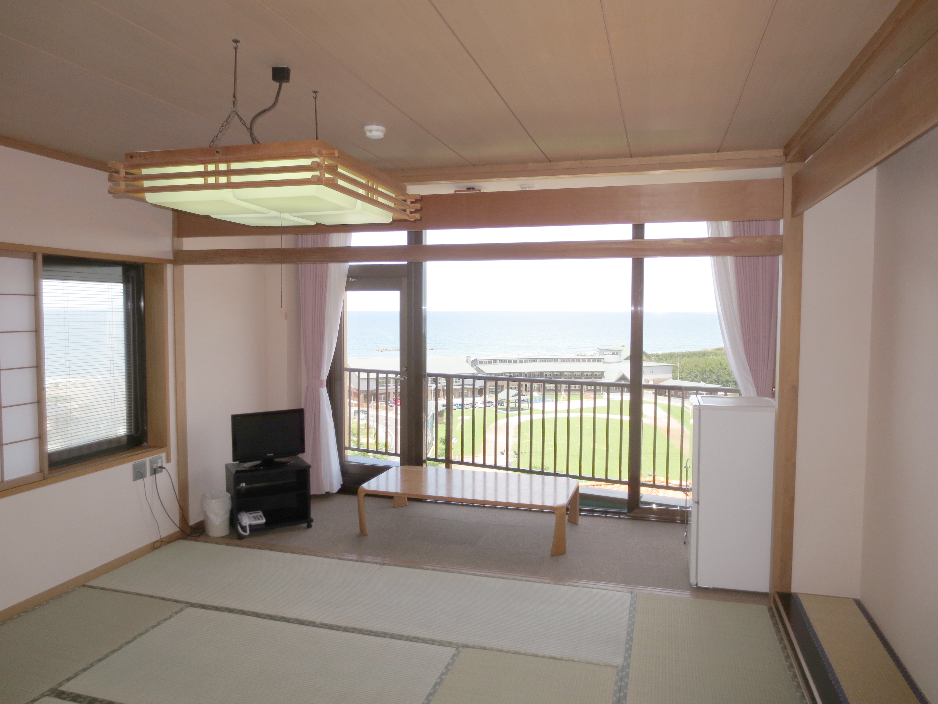 学校宿舎グランドの宿泊施設写真02