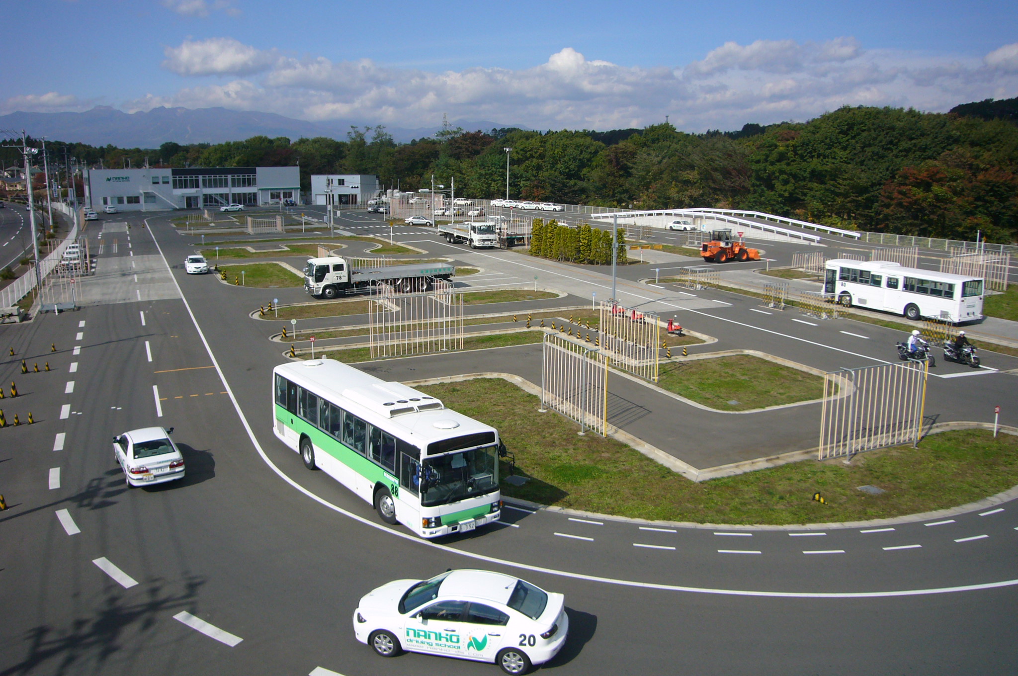 南湖自動車学校